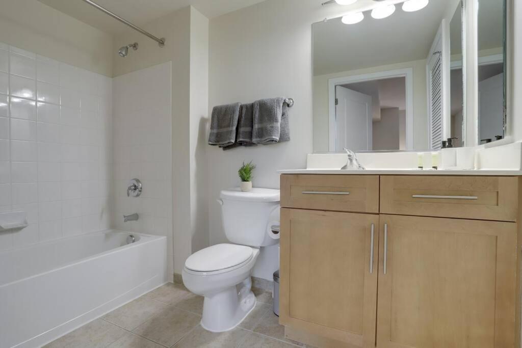 Pentagon City Comfort Modern Stay Arlington Exterior foto
